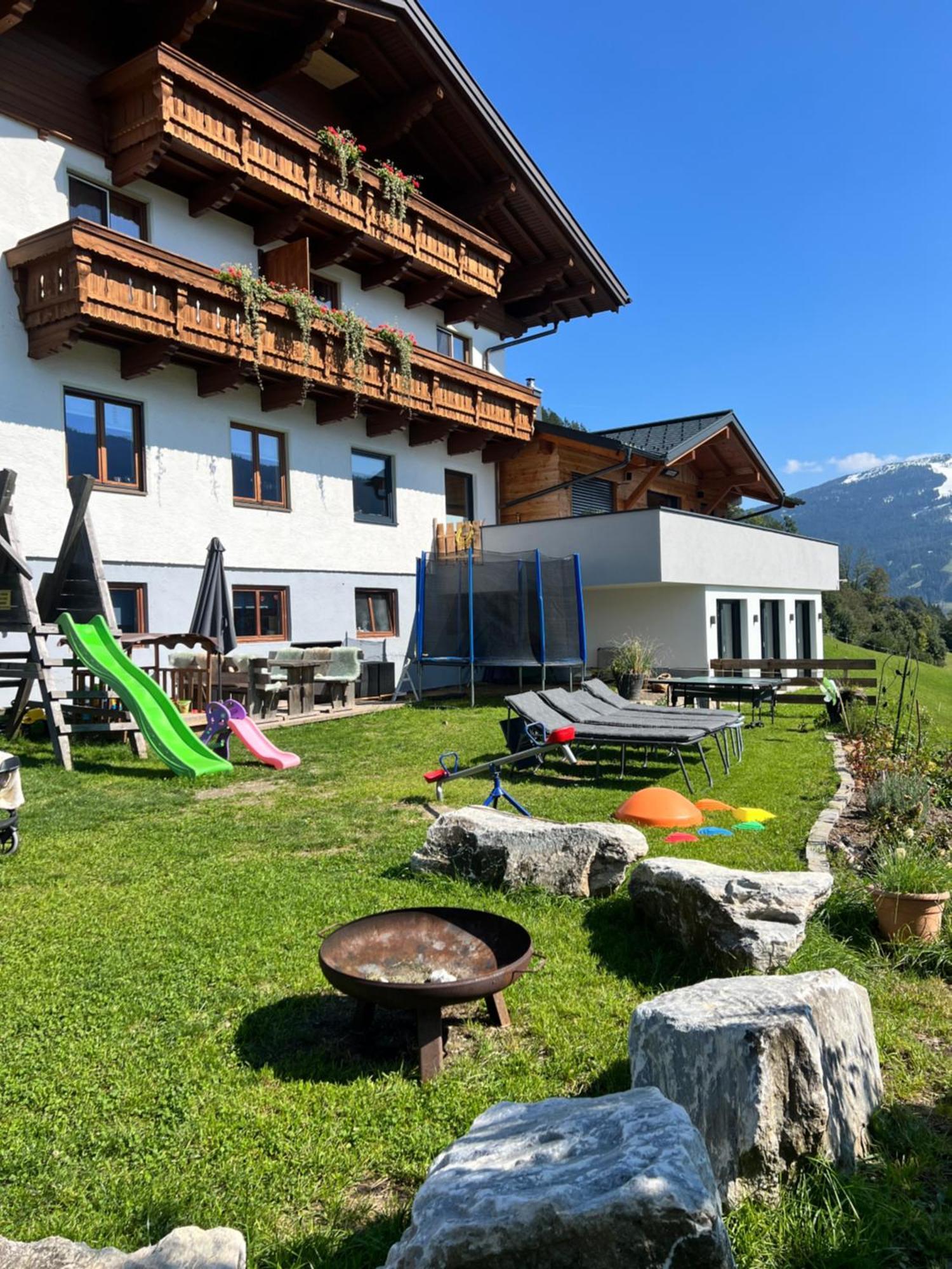 Bio Bauernhof Oberbenk * Wagrain
